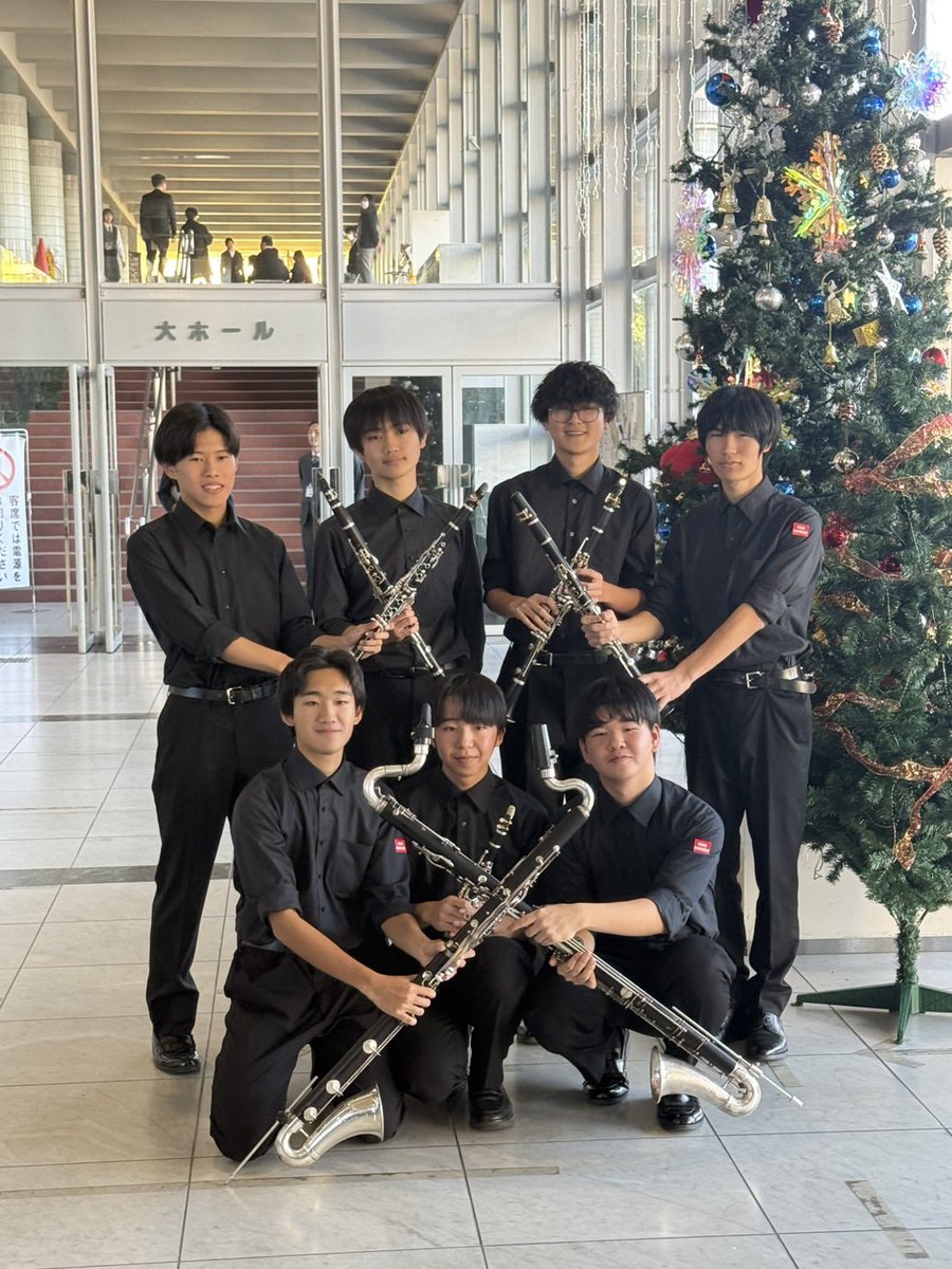 kawako_wind's tweet photo. 本日､久喜総合文化会館にて行われた埼玉県アサンブルコンテストにクラリネット七重奏が出場しました！結果は銅賞でしたが、この経験を糧に今週末のウィンターコンサート､また新人戦に向けがんばってまいります！引き続き応援よろしくおねがいします！

#クラリネット #アンコン #川越高校 #吹奏楽 https://t.co/sghv0rJViq