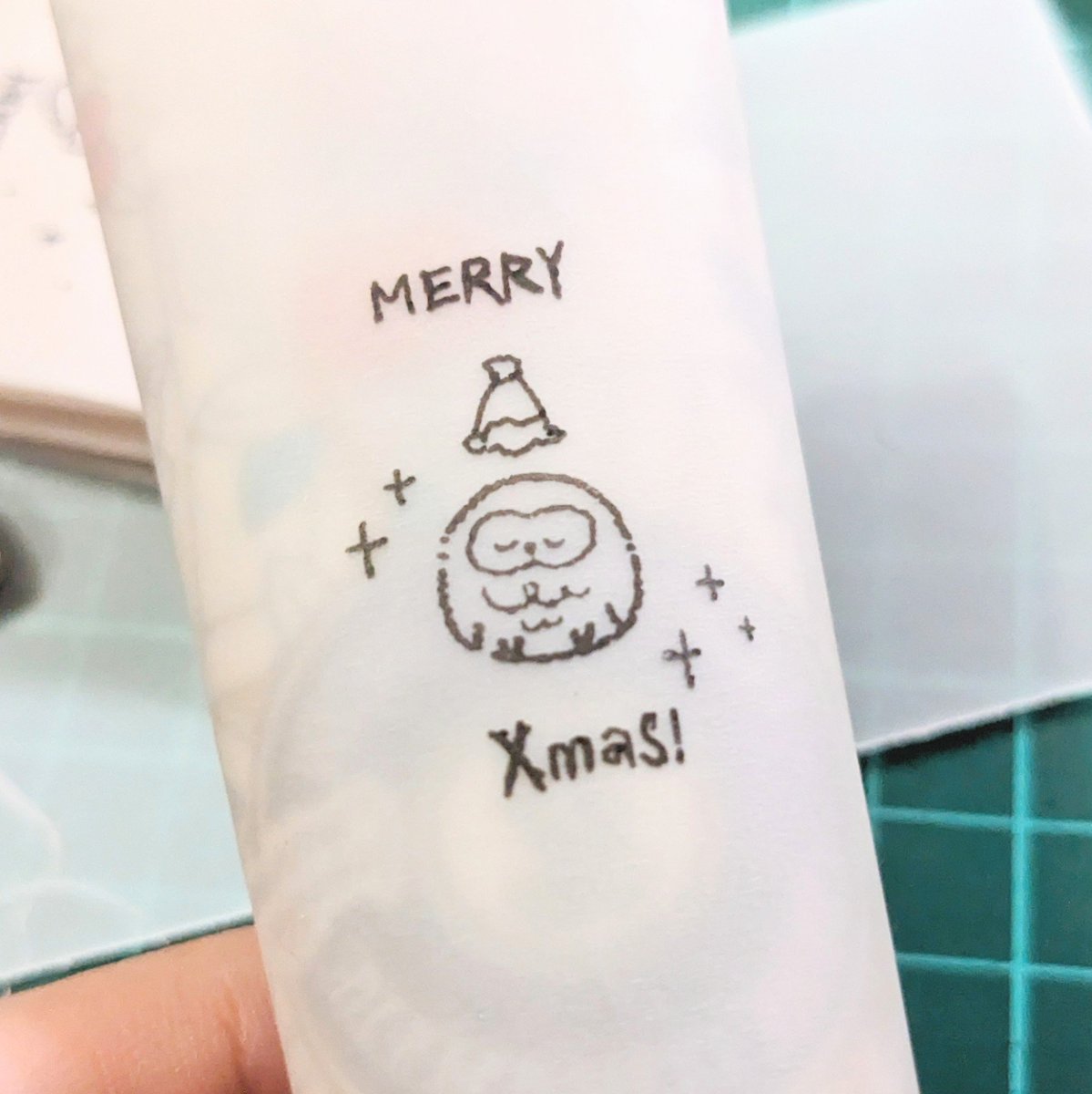 _1000000y's tweet photo. ✨Merry Xmas🎁🎄🕊️
#christmas #doodle #手書き #bird #packing #christmasgifts https://t.co/CICeKPDTXF