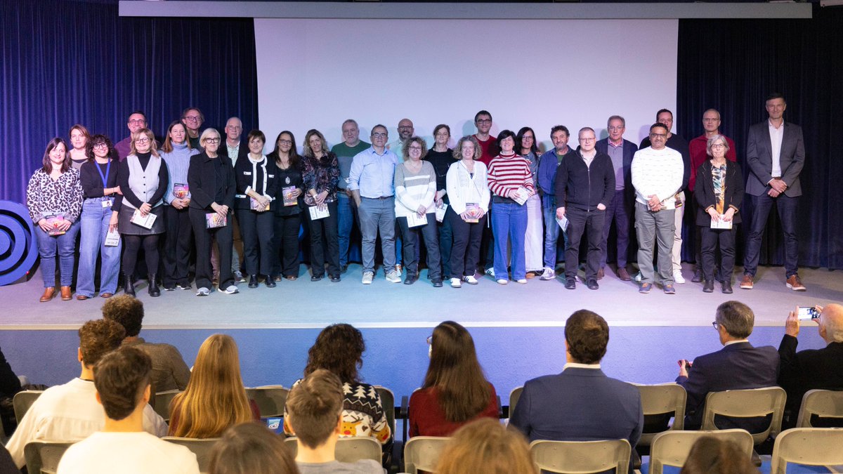 GTRecerca's tweet photo. 🔵 L’IGTP celebra 30 anys transformant el coneixement en salut

L'acte va reunir a la comunitat de l'IGTP en un espai de reconeixement, memòria i projecció cap al futur, juntament amb la celebració de Nadal 🔬🎄

Més informació: https://t.co/poeFhrSDBd
#IGTP30Years #IGTPteam https://t.co/8EdNdkuHkd
