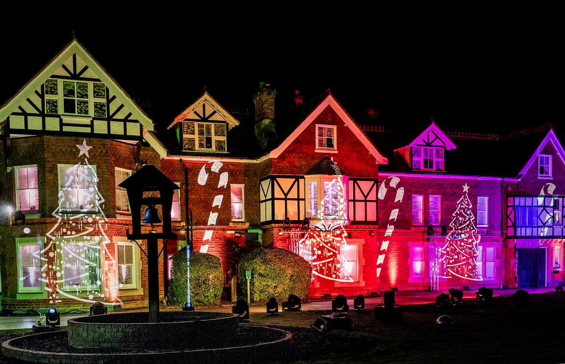 You might be interested to know that 25 new images have been added to my image library today.  phot.dk/od72/M