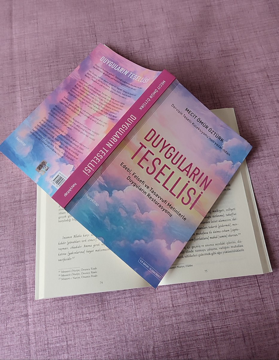📌Rahatlığın dışarı hayatta değil, kafatasımızın içinde olduğunu bilseydi tevekkül ederdi.

📌Sevmek bir saadet, kin tutmak bir azaptır.

📌Yaşam tatmaya müsaittir, doymaya değil.

#MecitÖmürÖztürk

Terapi gibi kitap ✌🏻