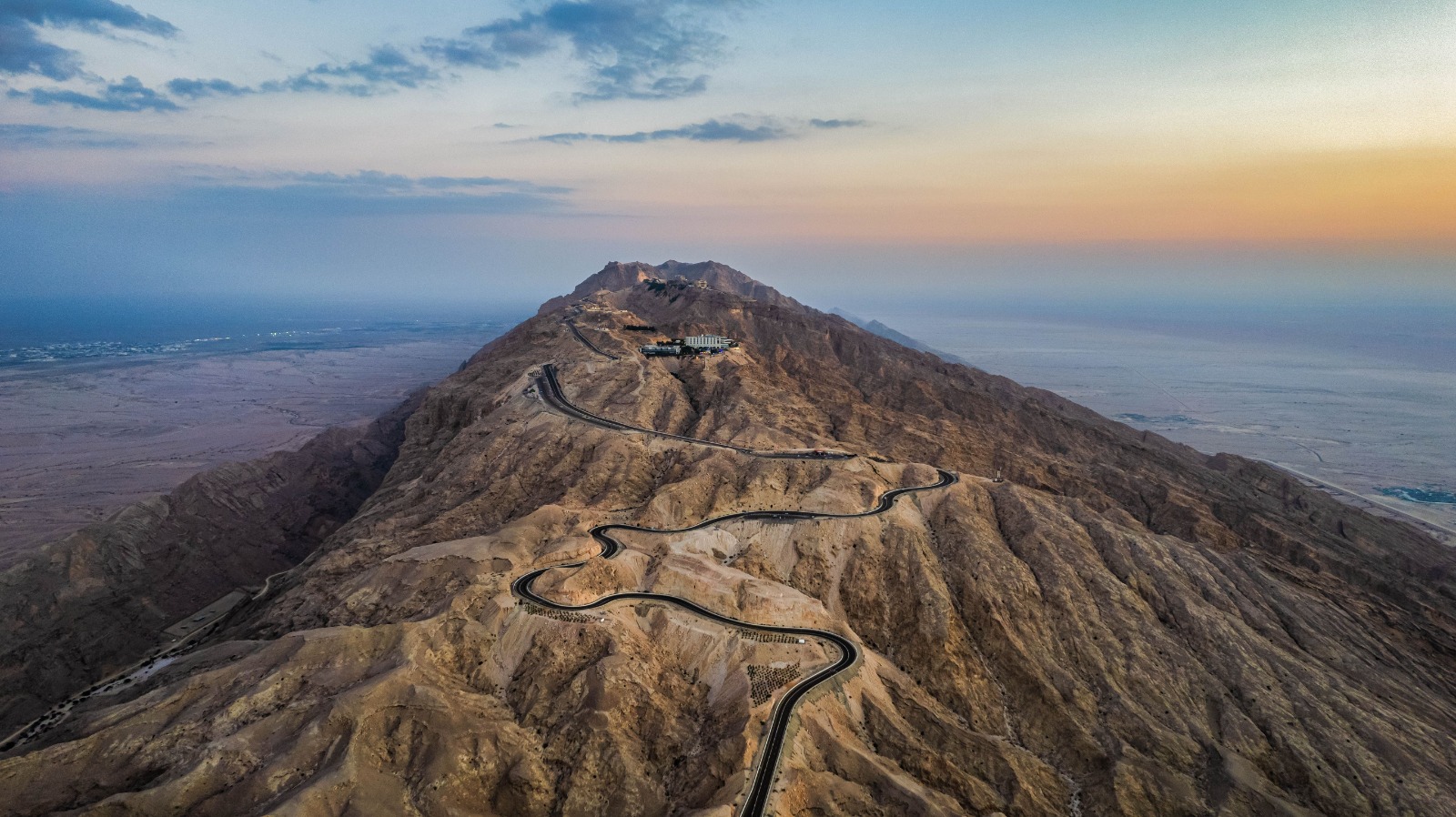 تعرّف على أهم الوجهات الجبلية في الإمارات خلال موسم الشتاء 