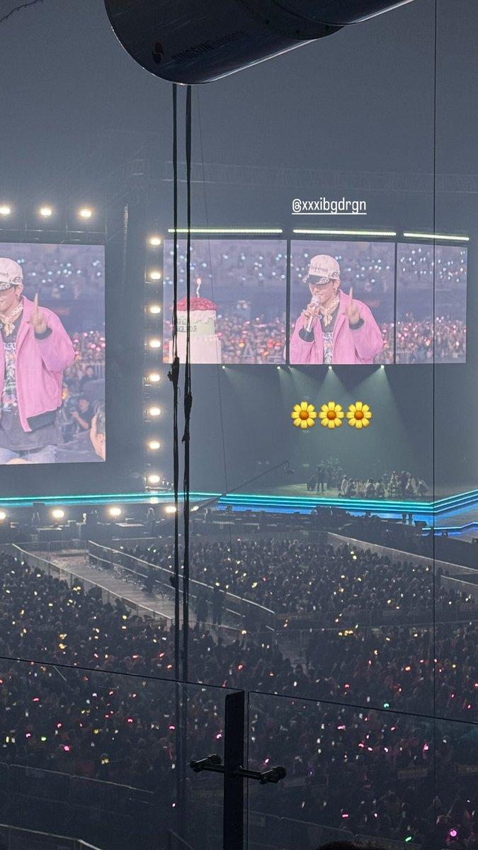 HiRene329's tweet image. 아 그래서 어제 둘이 콘서트 같이 갔구나☺️