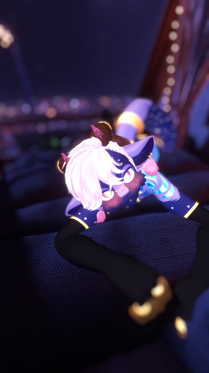dreamer_loona's tweet photo. Wanna make my night less lonely by accompanying me to my personal chambers 💛.
#cboy #vrfurry #yiff #furrynsfw #cuntboy #furrylewd #erp https://t.co/p6RbbMwyRE
