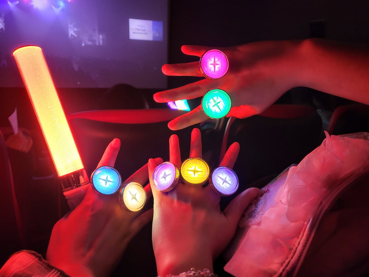 라이브 너무너무 즐거웠습니다 어제 다녀오고 뻗음...