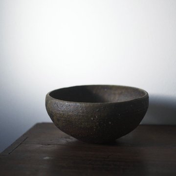 日用品図鑑：〈雲と木〉細田未知留の愛用するヨーゼフ・ホフマンのプラハチェア etc.https://brutus.jp/nichiyohin-zukan_michiru-hosoda/…