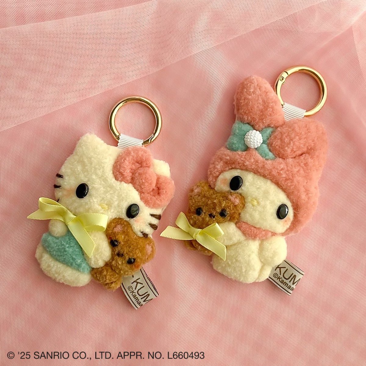 みんなが大好きなハローキティとマイメロディ💕 刺繍で丁寧に仕上げて