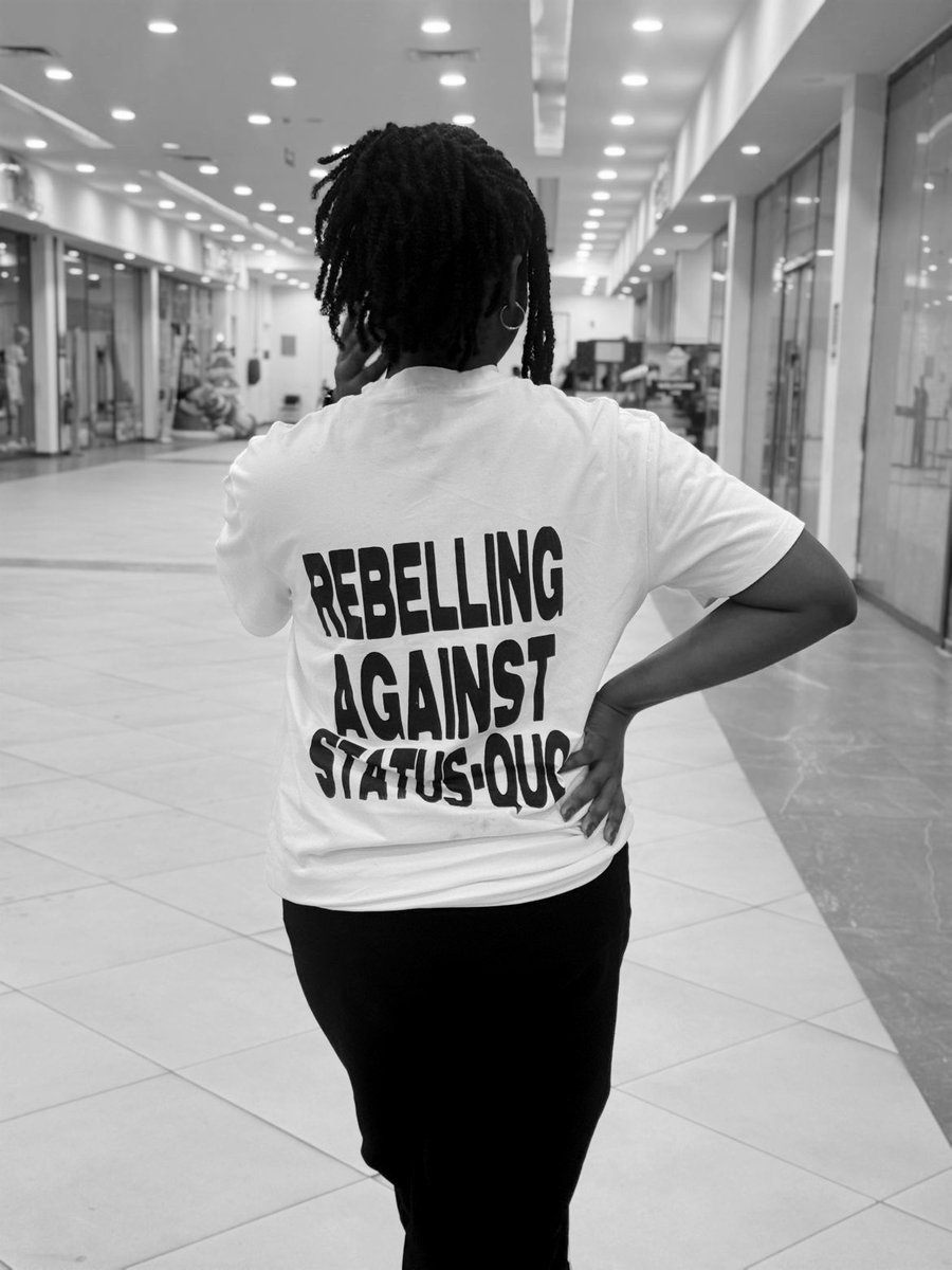 ptmngako's tweet photo. Do not be frightened about being a beginner. You would be surprised by the potential hidden within you, if only you’d give yourself the permission to be a beginner and start with what you have.
Merch 👚 by @1lipton_ ❤️
#theafricandream🦋 https://t.co/cgJh3JsVzz