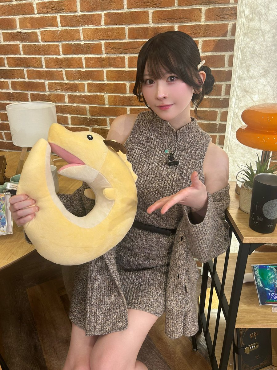 ルオーのクッション可愛い！今日はグラブル女子会🫶20:30からフル