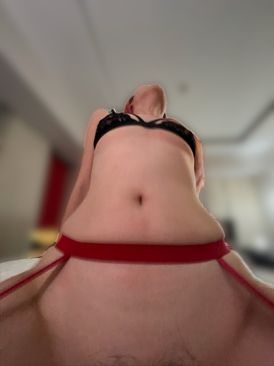 AWkcouple tweet media