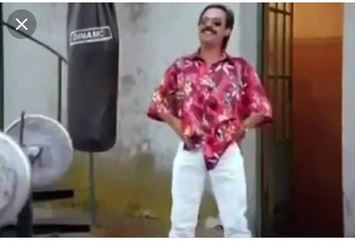 Hermosa mañana, verdad?
Que lindo es amanecer y saber que ya no somos el unico pais en el universo con un presidente retrasado. Felicidades, Chile! Bienvenido al club de los subnormales!