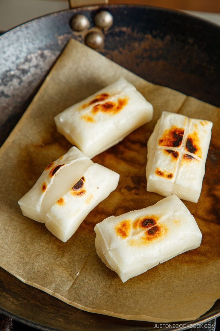 3105_369's tweet image. ════≛༺❀༻≛════
　  餅🍡 神聖なる生命の糧
════≛༺❀༻≛════

分類：イネ科イネ属
学名：Oryza sativa var. glutinosa
英名：Mochi（Japanese Rice Cake）…