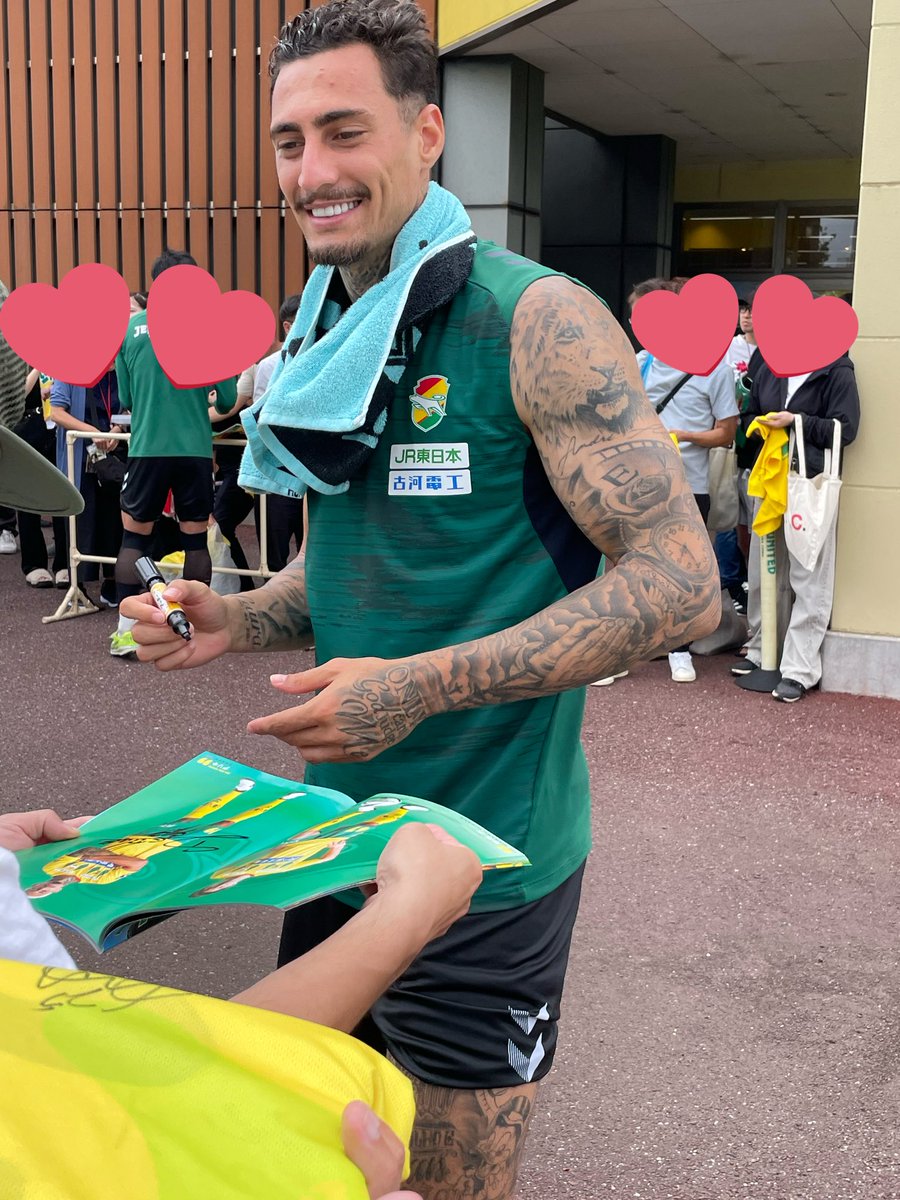 たかぴ nakamura_jef えっ？マジ？ 来シーズン一緒にたかぴ応援しよ