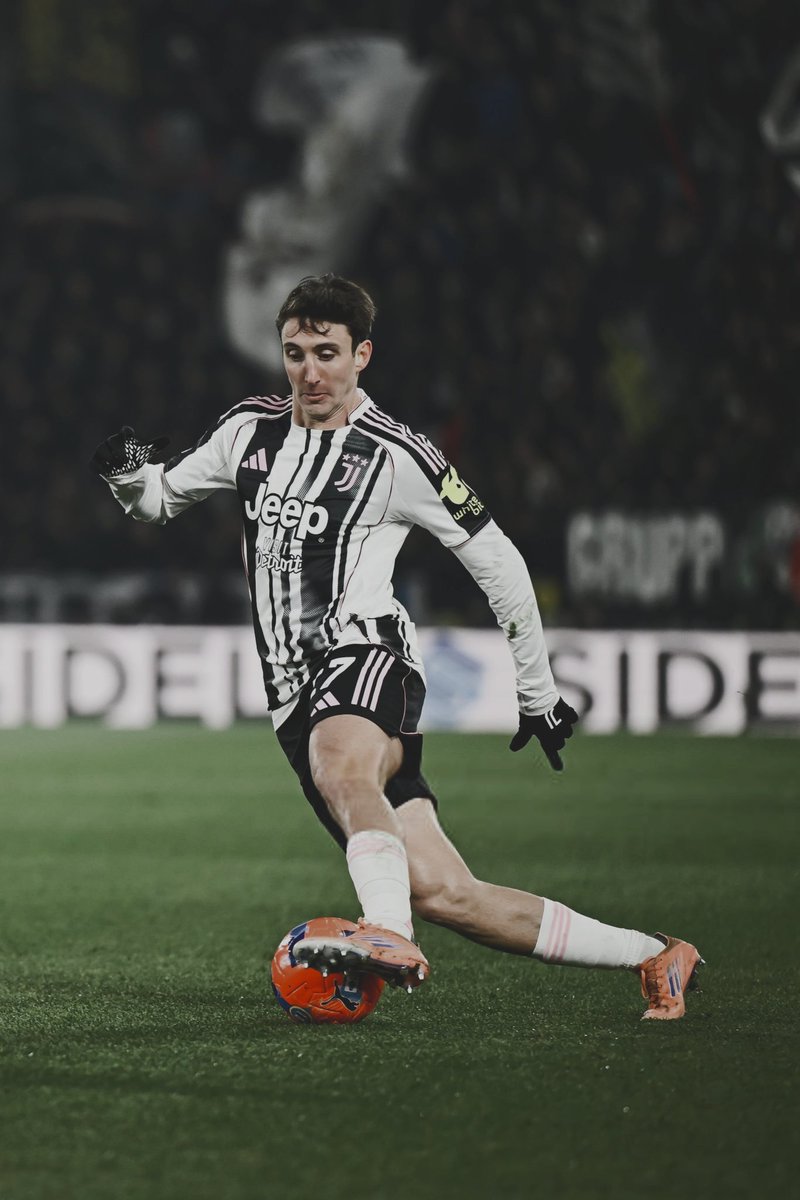 Ɠ૨3zу tweet media