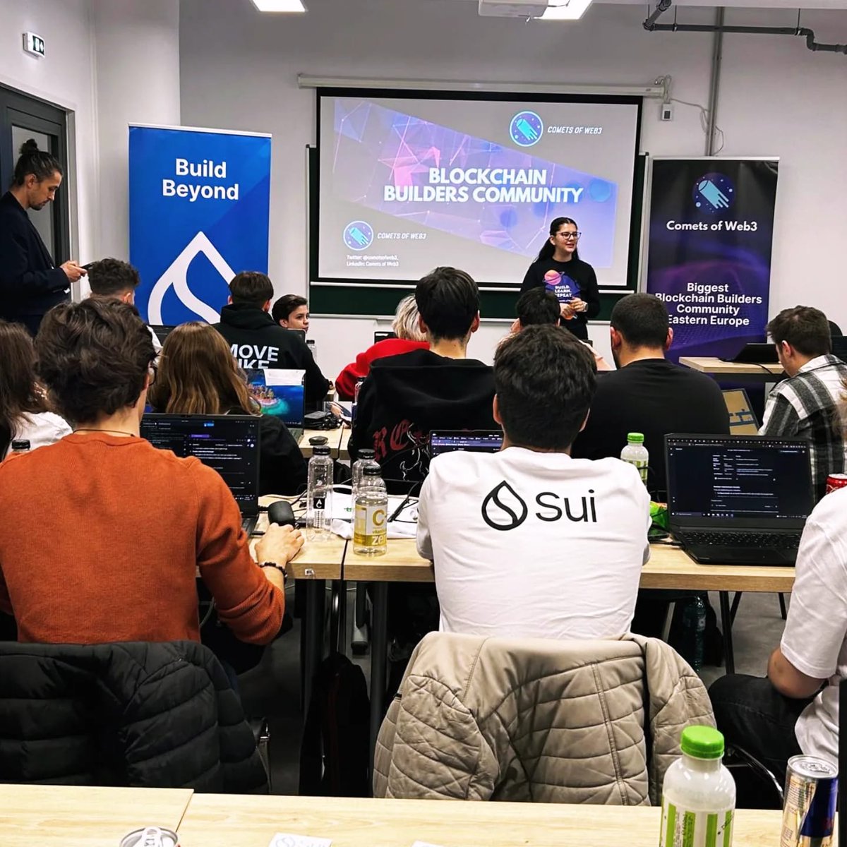 cometsweb3's tweet image. Servus from Cluj!

Over 40 students and 14 teams from #Cluj and beyond are working towards the biggest prize in our @SuiNetwork Hackathon Cluj, in partnership with @SuiFoundation!

Our Mentors are ready to give advice, guide them and help them win!

Here are some moments from Day…