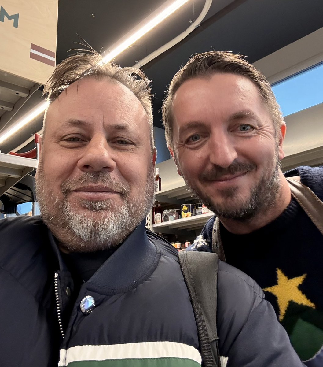 Paldies liels  <a href="/A_Reizenbergs/">Andris Reizenbergs 🇱🇻</a> un Gemoss, turpmāk pasniegsim  Klapkalnciemā karstos dzērienus pie pusdienām.
🥳🥳🥳 Ingvera,spiced meža ogu,  u.c.🥳