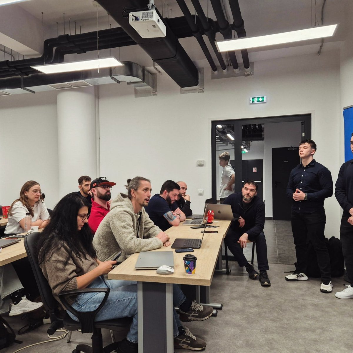 cometsweb3's tweet image. What a weekend! 

@SuiNetwork Hackathon Cluj, in partnership with @SuiFoundation, organised by @cometsofweb3_ and hosted at @utcluj, just ended! 

Here are the winners:

City Tech &amp;amp; Education Track:
🥇 CTTA
🥈NMCP
🥉 Vitalis 

AI Track:
🥇Caishen
🥈 CTTA
🥉 SOTOVISION

DeFi…