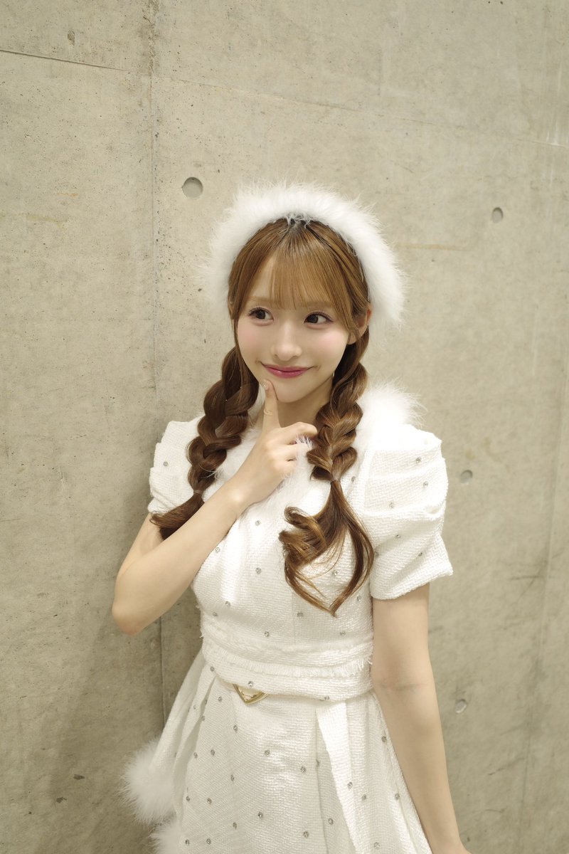 白サンタ🎅🏻🤍☁️ど〜？？