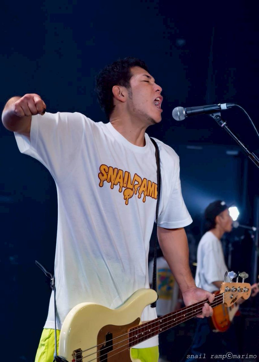 TAKEMURAAKIRA's tweet photo. #SKAramble 豊洲PITでのSNAIL RAMPライブを観た、2人の我が子たち。
かみさん「子どもたちに感想を訊いたらさ…」
俺「うん」
かみさん「 " お父さんの言葉遣いが悪かった " ってさ」
俺「……！！！」

そんなに悪かったですかね…。

写真→まりもさん @nonntannpu https://t.co/iruoT3TM35