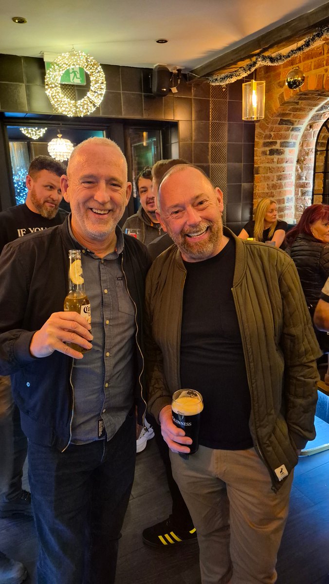 DualSealGlass's tweet photo. ✨ Team DSG Christmas Party 2025 ✨

What a brilliant way to round off the year! This weekend the DSG team swapped site boots and desks for festive drinks, laughs, and great company.  

Here’s to building on everything we’ve achieved and making next year our best yet!! 🍻 https://t.co/71KAG9jhQw