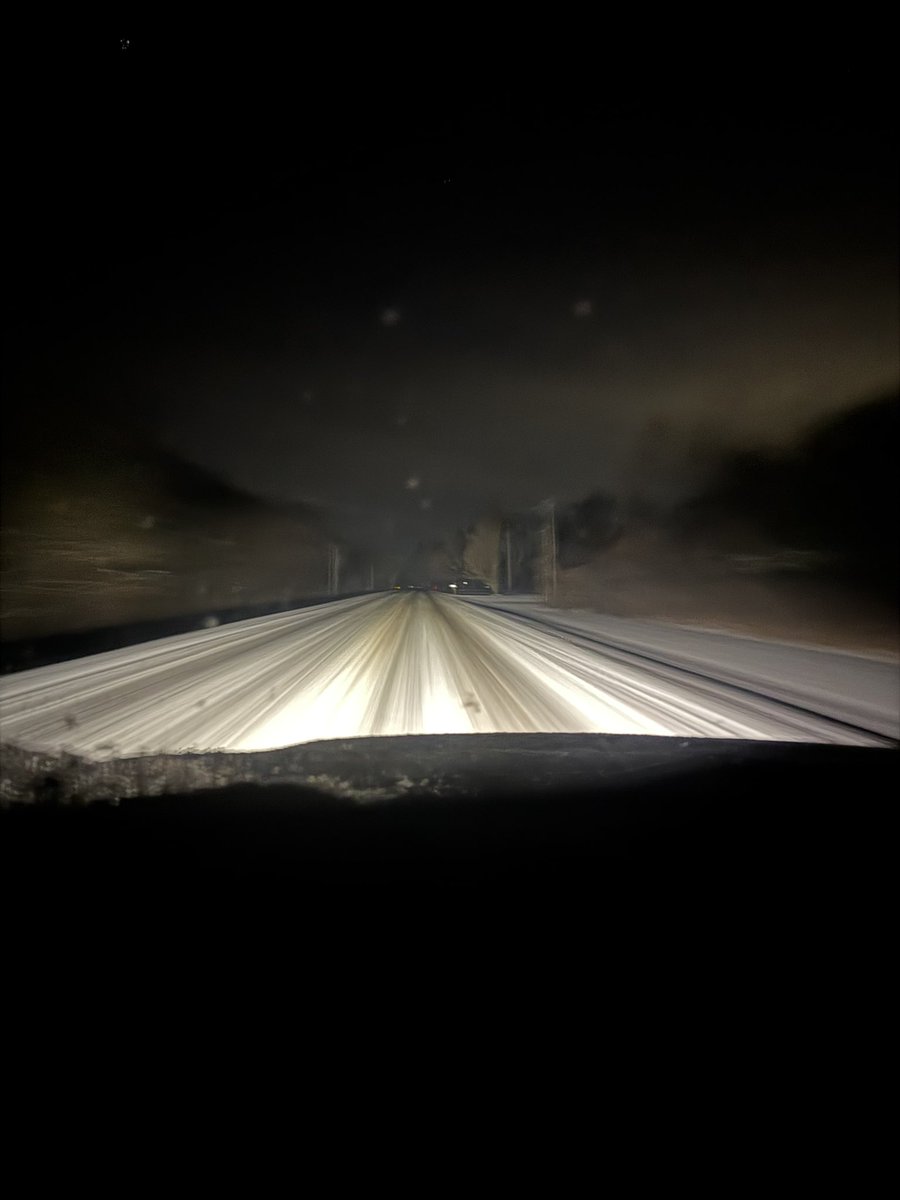 JSHAN2015's tweet photo. Hey @ODOT_Statewide 52 in Clermont county could really use some attention. https://t.co/x8v2aE9R2k