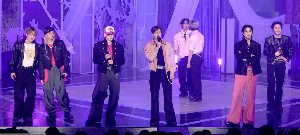 Iesbianmings's tweet image. THIS IS SO 😭😭😭😭😭😭😭