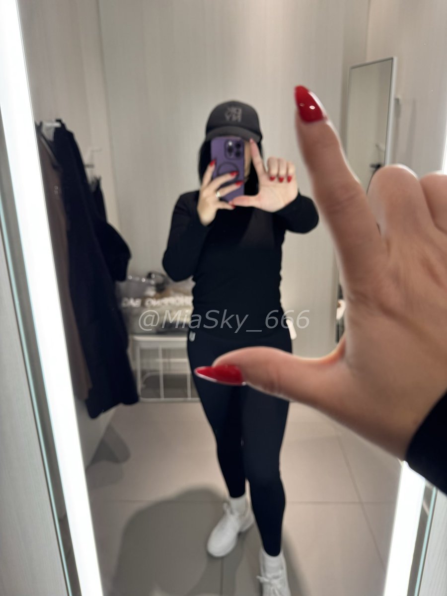 Spontane Shoppingtour vor meinem großen Tag morgen… hop Hop🛍️💄✨
Wer übernimmt meine Laune? Ab auf mein DMs

<a href="/FaDo_FinSupport/">FaDo - Findom Support</a> <a href="/rtfindom/">RT FinDom 70k+ ♥</a>