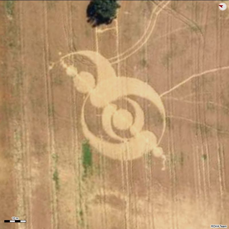jmviglino's tweet photo. ❄️🎅🎄☃️🎁🦌 Calendrier de l'avent géographique #Cestou
📸 Jour 2️⃣3️⃣ #CropCircle - photo aérienne 2018 @IGNFrance
👽👾 Le 9 juin 2018, à Sarraltroff (Moselle) @Astronogeek @DEFAKATOR_Off @TroncheBiais @HygieneMentale
📺https://t.co/yQ9ZrtwdyR
🎲🗺️https://t.co/aDFDTKWTsy https://t.co/7NTnKtjrX7