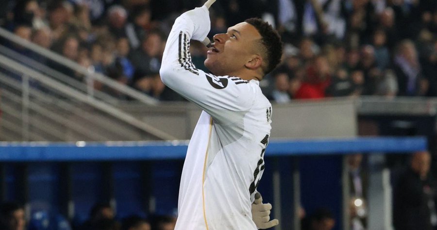 مبابي يعادل رقماً استثنائياً لرونالدو وميسي في الدوري الإسباني برفع النجم الفرنسي رصيده إلى 17 هدفاً في أول 17 جولة. 