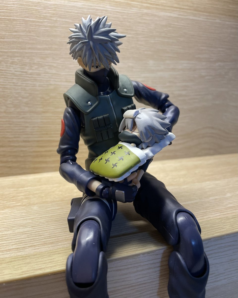 애기 돌보는 까까시