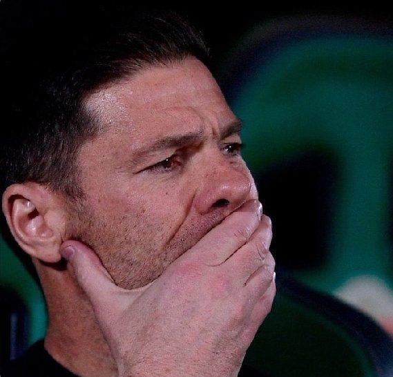 MelchorRuizCope's tweet image. Llevo escuchando y leyendo hace tiempo que los jugadores del @realmadrid no están con @XabiAlonso y que quieren cargarselo🤔

Pero, lo cierto es que solo oigo a Jugadores decir lo contrario que todos están con Xabi 🤷

Será cierto eso,que la Verdad no te impida dar una Noticia🤔