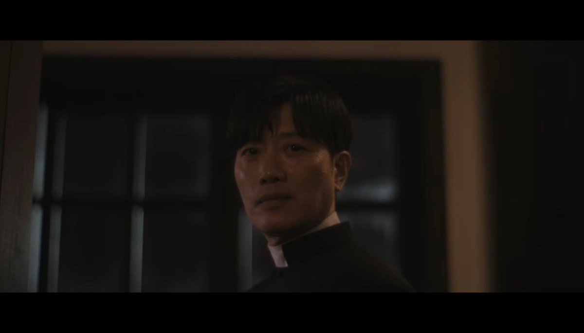 매니지먼트 시선 tweet media