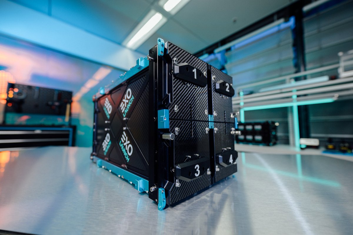 Exolaunch's tweet photo. #EXOpod: as light as AIR 🌬️ 🚀
Meet our VP of Launch Engineering presenting EXOpod AIR, naturally levitating in our cleanroom 🪽 (this is not #AI)
The world’s lightest & most advanced cubesat dispenser: EXOpod AIR opens a new range of deployment opportunities for the industry. https://t.co/W26XhbOndR