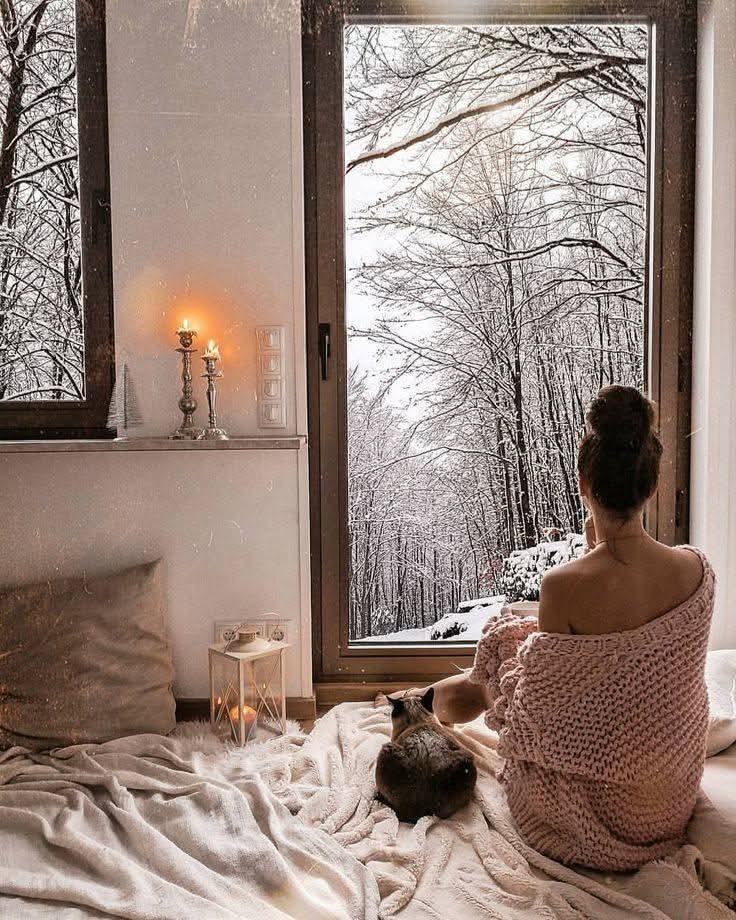 Счастье ─ это отсутствие несчастья.
Не усложняйте...