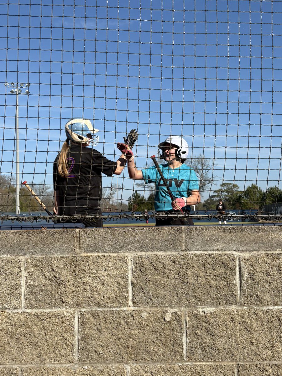 Kacy Sheffield (2029 OF, MIF, 3B) tweet media