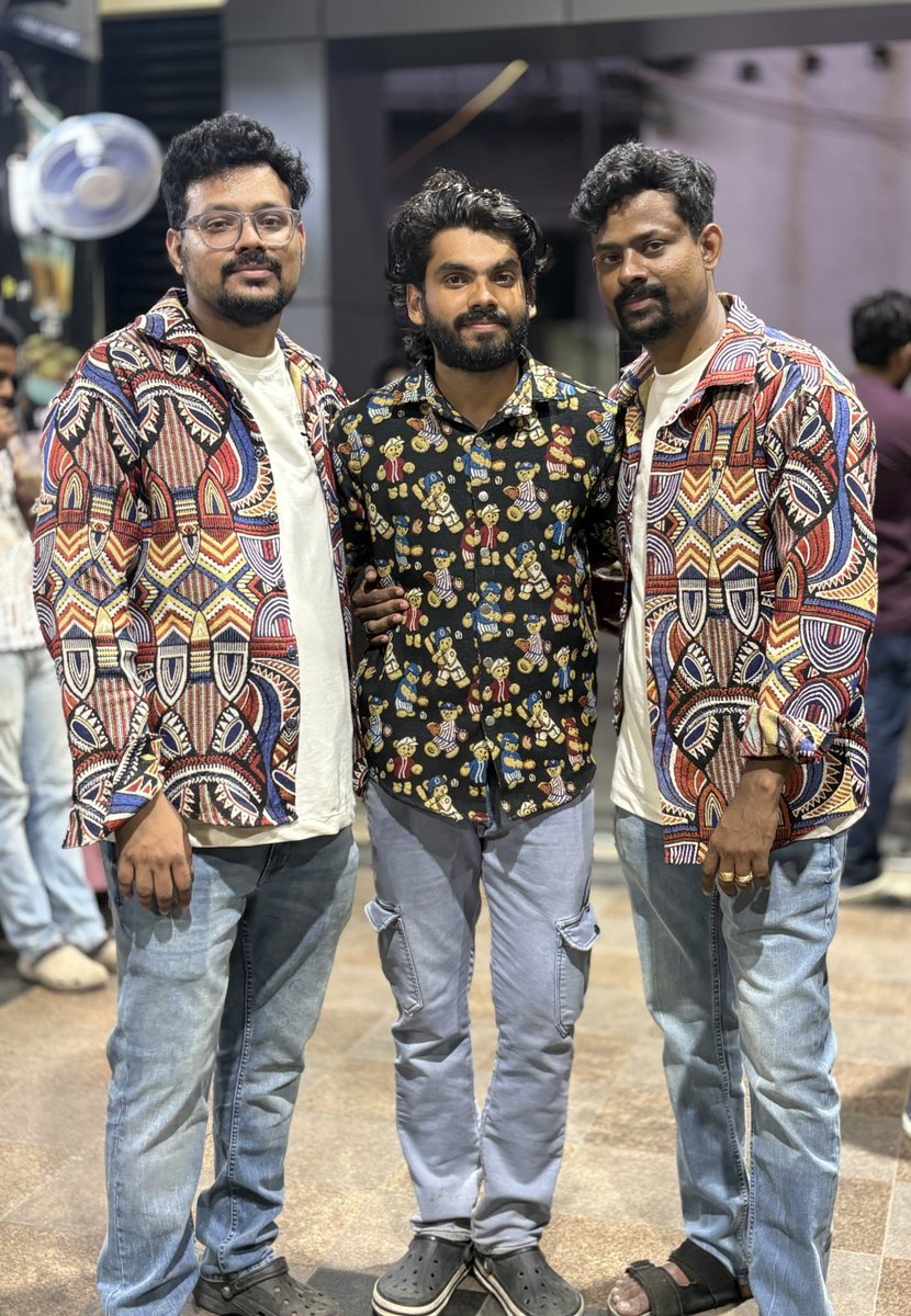 iamssujeeth's tweet photo. Happy time 🧡 @TamilGaming #tamilgaming #meetup #brothers https://t.co/3QPEMe9pWa