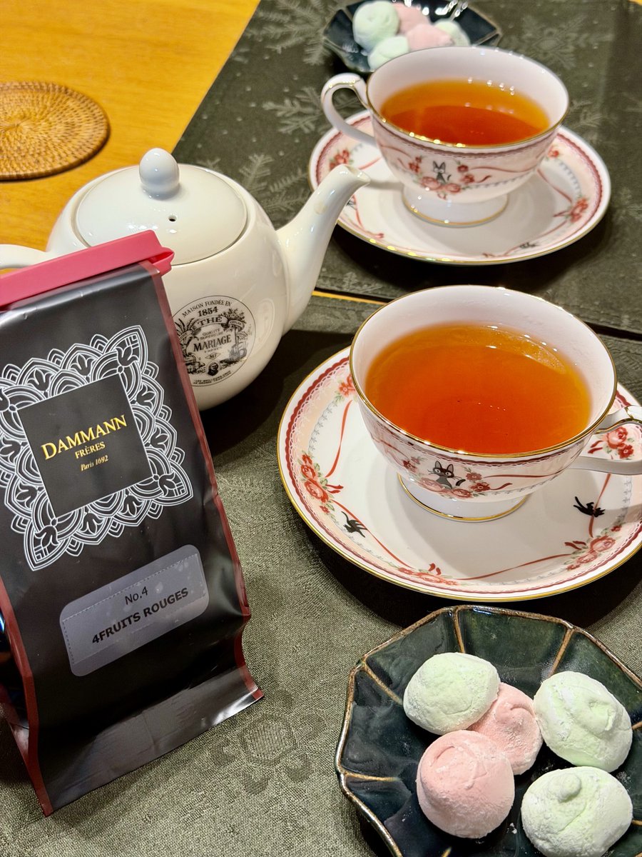 イゲドアハ先生おすすめの、ダマンフレールの4レッドフルーツ。美味い