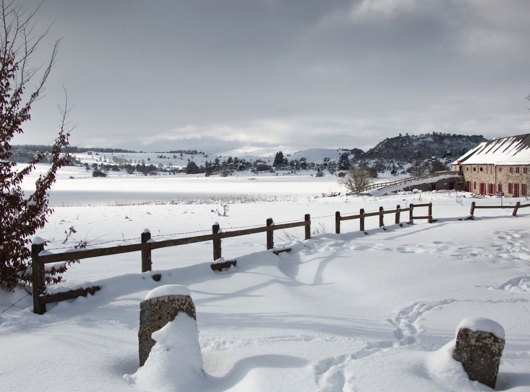 Wrapped in winter stillness, Instants d’Absolu is a sanctuary for slow, restorative days!

Enjoy something truly special this season — book your winter stay before 24.12.25 and receive 10% off with the code AVENT (valid for stays through 31.04.2026) ❄️

buff.ly/clgGVHX