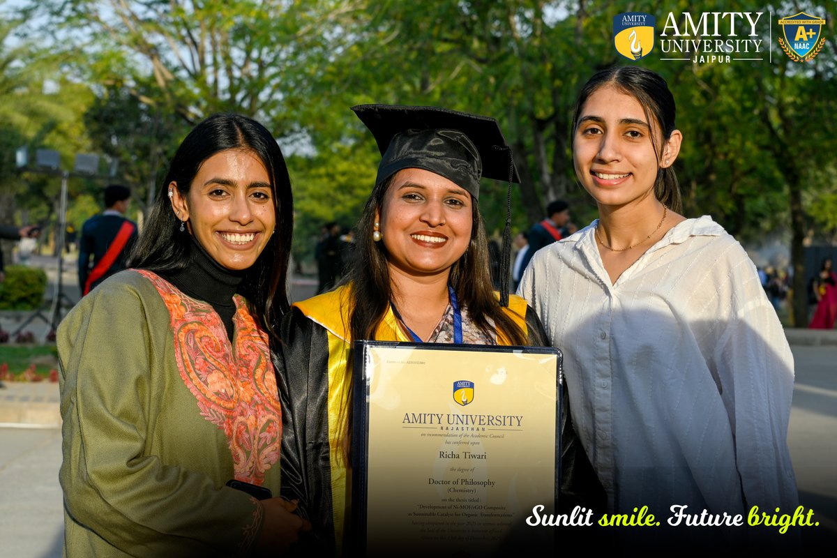 AmityUniJaipur's tweet image. From the smiles of pure individual achievement, to the hugs shared with the families, and the laughter with friends—this is the true spirit of Convocation.
Congratulations, graduates! Your alma mater is immensely proud.

#Convocation2025 #ClassOf2025 #AmityJaipur #ProudMoment