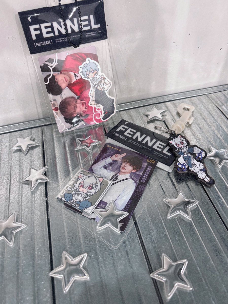 🎄 NEW ARRIVAL 🎄 ˗ˏˋ RANDOM PINBACK BUTTON ˎˊ˗ ┗¥500(tax in) ˗ˏˋ