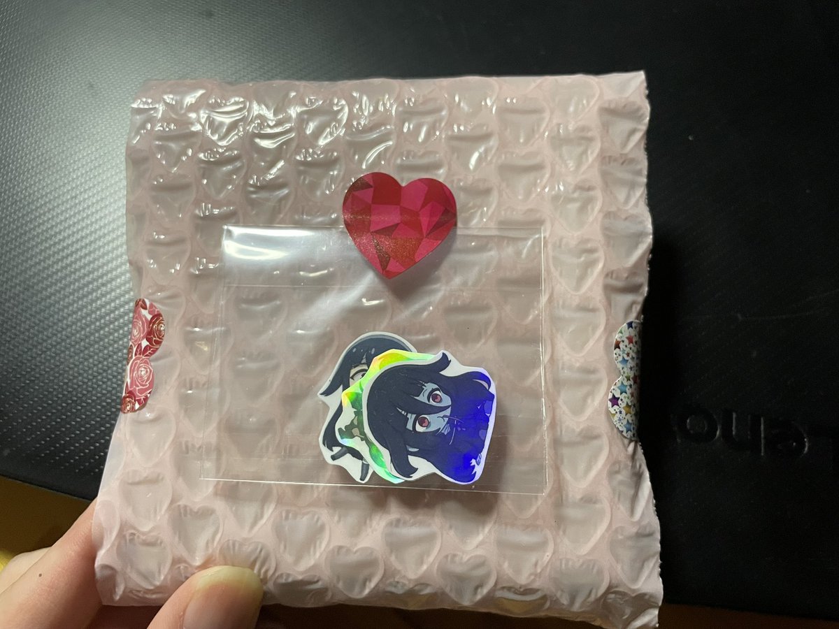 正解は伝説の山田たえこと0号でしたー！ おまけでたえちゃんのシール