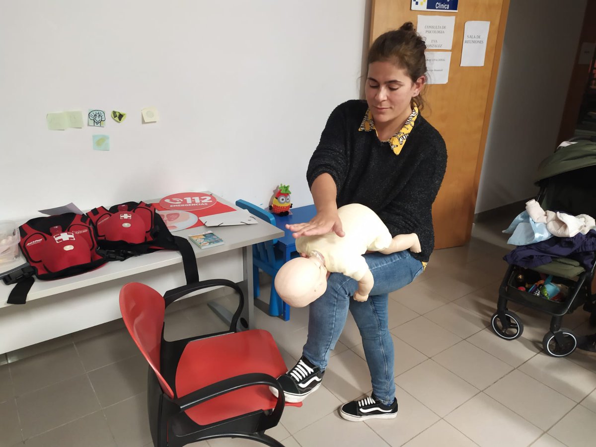 👩🏾‍⚕️Profesionales de Atención Primaria imparten un taller sobre alimentación complementaria y prevención de atragantamientos en el Centro de Salud de Tías

(va 🧶)