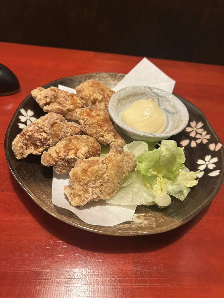 二○○に見えるねww めちゃくちゃ「，」の重要性が分かる。 それか