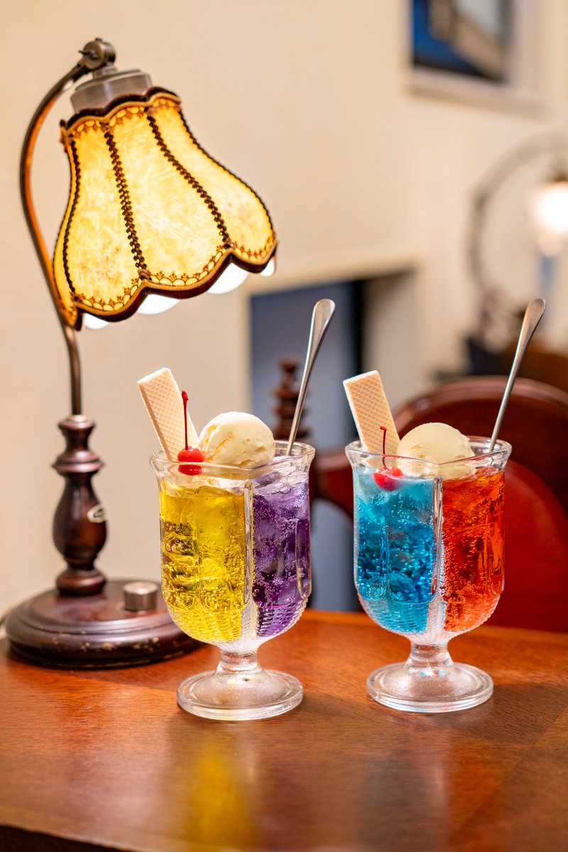 何色のクリームソーダが好きですか？