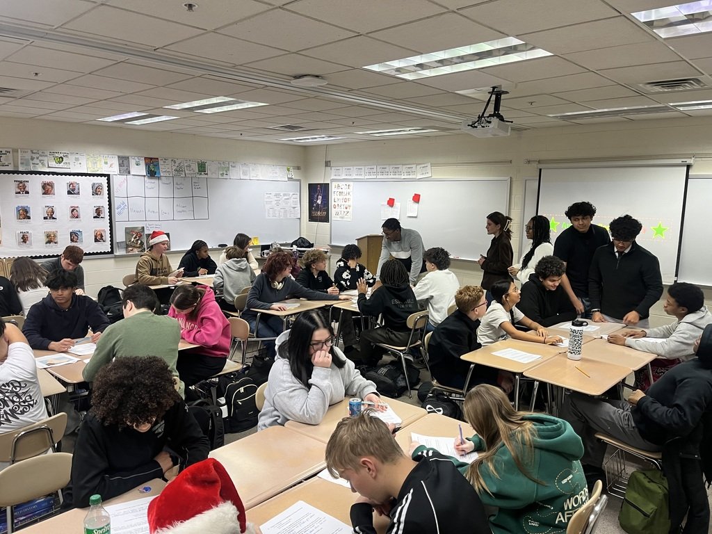 PHSCCADMIN's tweet image. Mr. Purdom's AP African American Studies class created and taught an interactive lesson on Ancient Africa and global trade to all of Mr. Fitzgerald and Mr. Keane's World History classes!  It proved to be a great experience for everyone.