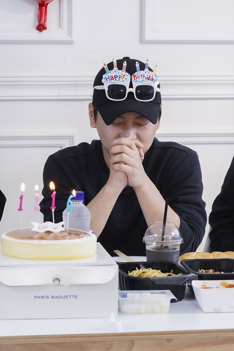 끼후니 생일 축하해💜
너무 춥지만 오늘 하루는 행복으로 가득찬 따뜻한 하루 보내렴