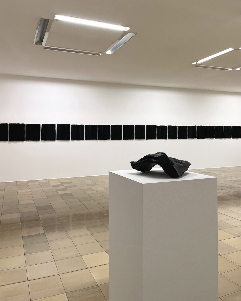 TOOLS OF EMOTIONS AND DESIRES
JOËL ANDRIANOMEARISOA

LUDWIG MUSEUM KOBLENZ
SOLO EXHIBITON
ON VIEW UNTIL FEBRUARY 15 2026

#joelandrianomearisoa #ludwigmuseum #Koblenz #Germany