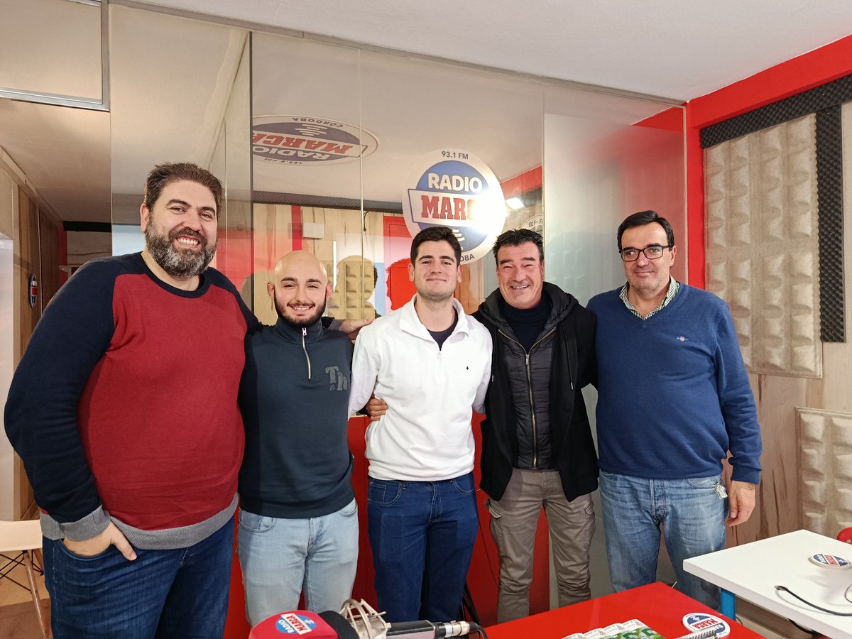 🚨#DMCórdoba 15-D
⚽#tertuliónblanquiverde con <a href="/reobrero17/">Rafael Escobar Obrer</a> <a href="/Antoniocmanjon/">Antonio Claramunt</a> <a href="/javi_k21/">Javi_K21</a> y <a href="/guillebeltraan/">Guille Beltrán🤙🏻</a>
⚽Los números de <a href="/laligaennumeros/">LaLigaEnNúmeros 🇪🇸</a>
⚽Actualidad @cordobafutsal y <a href="/cordobafs/">CD CÓRDOBA-CAJASUR FSF</a> con <a href="/Cr23Lopez/">Cristian López</a>
🤾Repaso BM con Pepe Morales 
⚽Fútbol local con <a href="/agimenezt99/">Antonio Giménez</a>
#ElDeporteEsNuestro