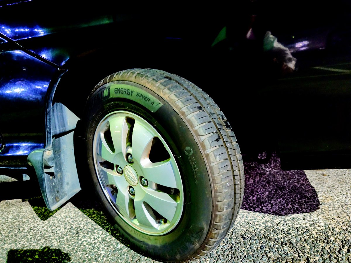 takano_mario's tweet image. Energy Saver4を履いてから初めて高速道路を走ったら、予想以上に安定してビックリ🔥

145幅、街乗りでは軽快で最高だけど高速はしんどいと思いきや、165幅の時と変わらんか、むしろやや良い。

さすがMICHELIN🔥

#太田市 
#MICHELIN
#新田タイヤ
#ミシュラン
#エナジーセイバー4
#ディアスワゴン