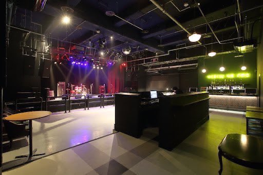 3周年記念回！💥
ユーフォリックなグルーヴ感を軸にUKサウンドの重低音で踊れるのがウチの強みです🔊

会場はエビスヤプロにて！極上の音響でUKG〜UK Bassをお届けします！

【 𝗙𝗢𝗚𝗕𝗢𝗨𝗡𝗗 】
🔊3rd Anniversary🔊
■2026/01/10 sat - 23:00〜
■YEBISU YA PRO(岡山)
#FOGBOUND_ok